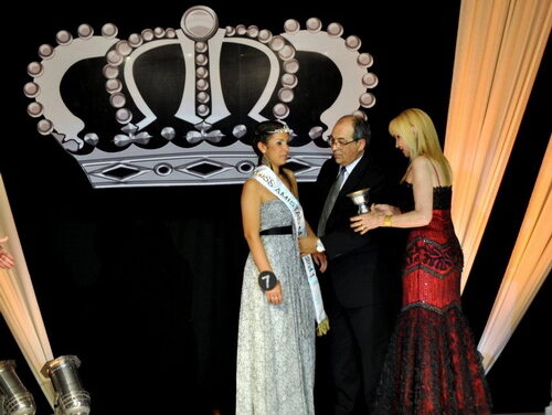 Se emitió por VTV «LA MAJA 2011» Ver video de la coronación 8 minutos