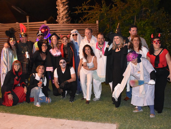 Noche de los milagros – fiesta pagana entre amigos