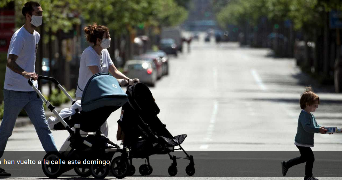 En España, los niños salen por primera vez a la calle durante la cuarentena