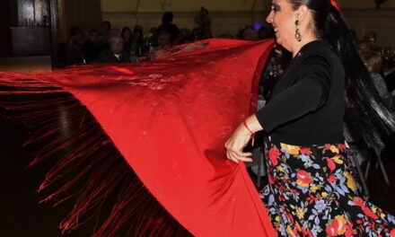 Noche de los Mantones en Club Español de Montevideo