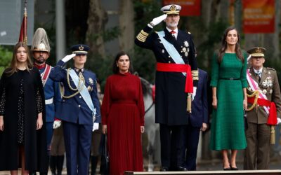 La Familia Real al completo preside el desfile del Día del 12-O, con abucheos a Sánchez y notables ausencias